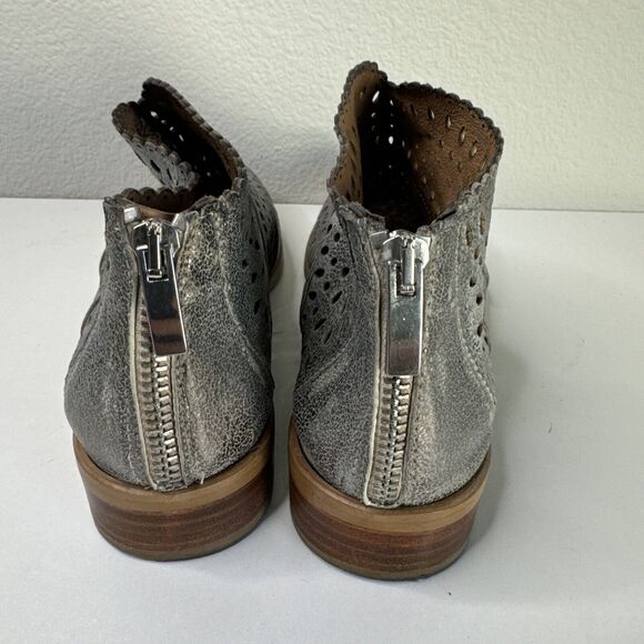 Sundance Women's Gray Eyelet Cut Vera Comma Leather Ankle Boots Size 39 - Picture 4 of 5